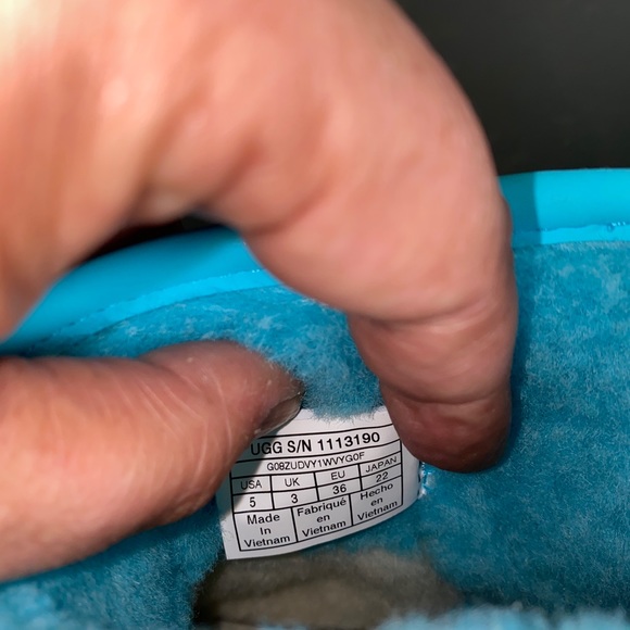 UGG Classic mini clear teal blue WOMEN boot size 5M NEW - Picture 12 of 12